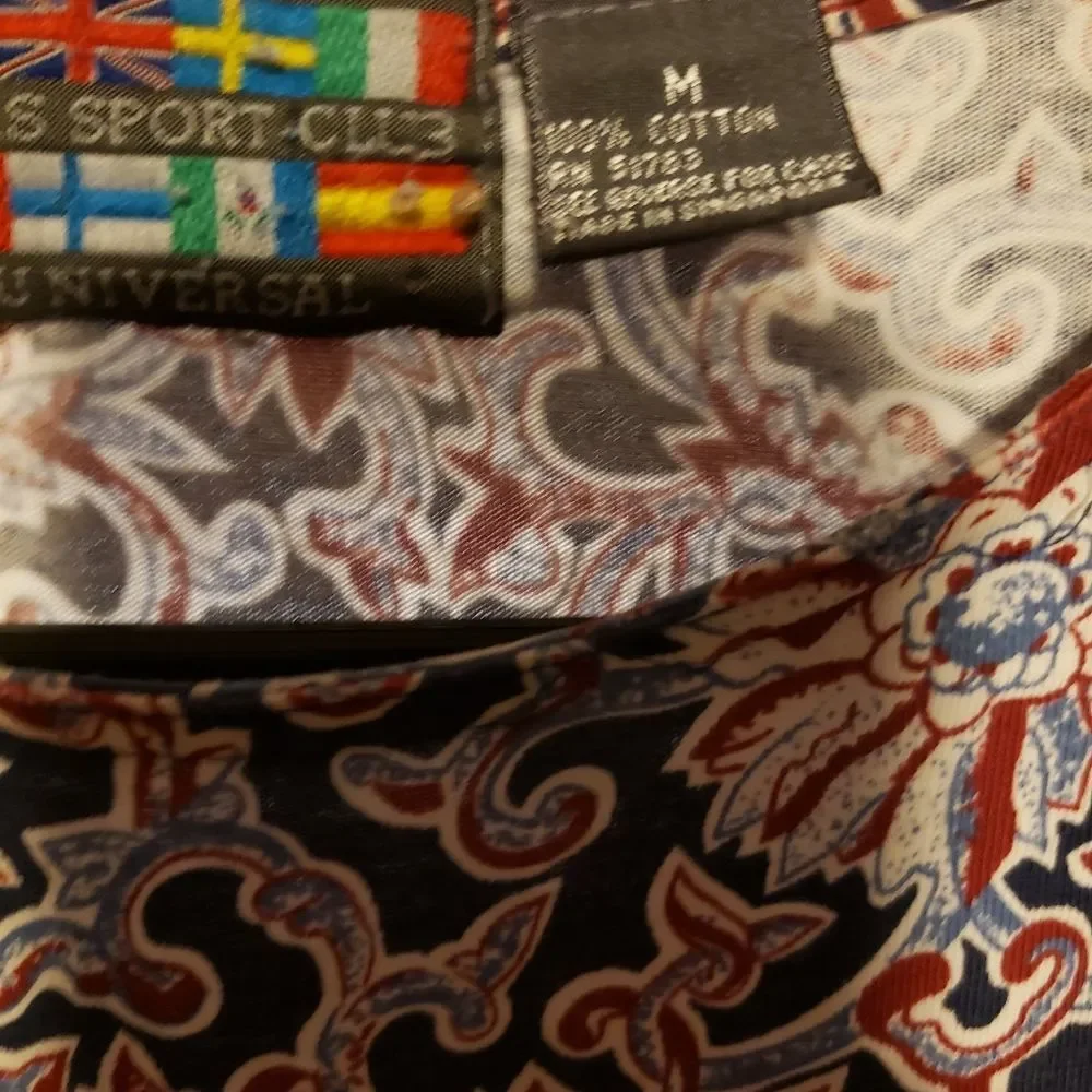 Medium Floral Blouse - Picture 3 of 3